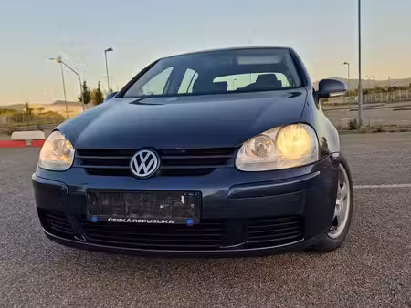 Volkswagen Golf 1.6 MPI 102