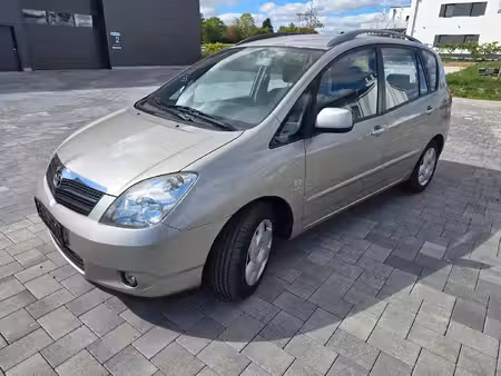 Toyota Corolla 1.6 110 Linea Sol