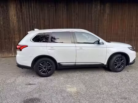 Mitsubishi Outlander 2.0 150