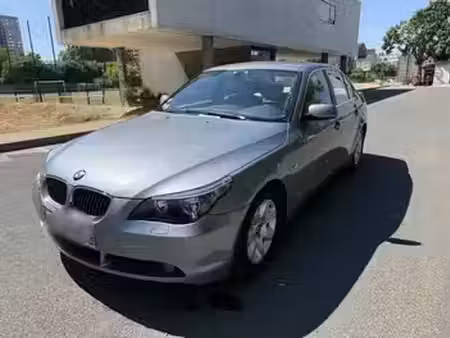 BMW Série 5 523i 2.5 Excellis