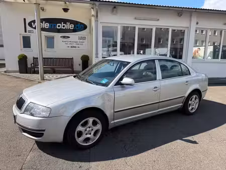 Škoda Superb 1.8 T 150 Elegance