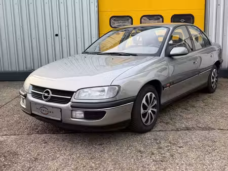 Opel Omega 2.0 136 GL