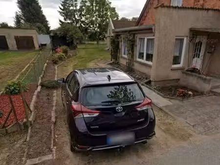 Toyota Auris 99