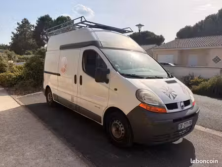 Renault Trafic 1.9 dCi 100