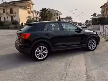 Audi Q2 30 TFSI 1.0 TFSI 110