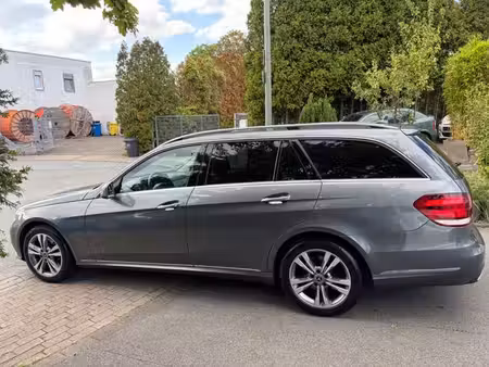 Mercedes-Benz Classe E E 350 E V6 3.0 258 AMG Line 4Matic