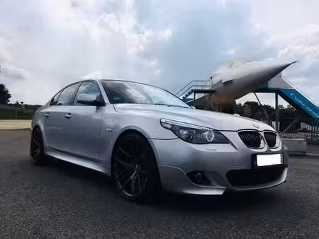BMW Série 5 530i 3.0 272