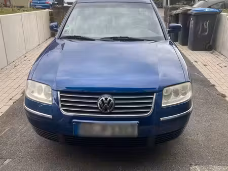Volkswagen Passat 2.3 150 Confortline