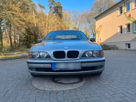 BMW Série 5 528i 2.8 193