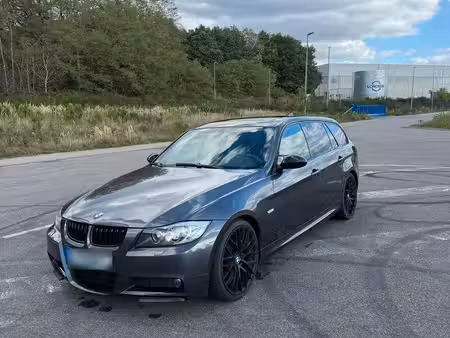 BMW Série 3 330d 3.0 231