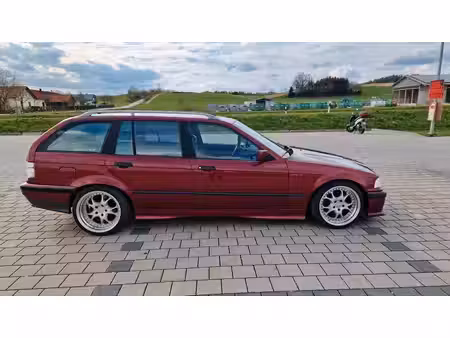 BMW Série 3 328i 2.8