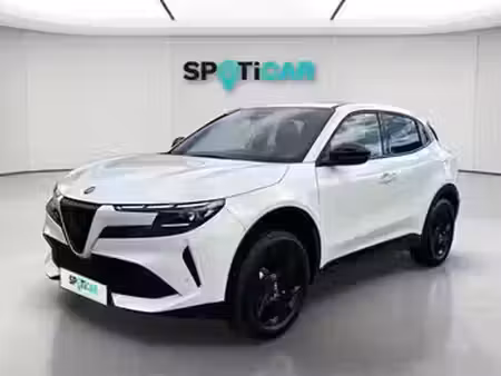 Alfa Romeo Junior Ibrida 1.2 136