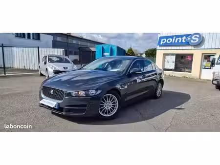 Jaguar XE D165 2.0 163 Pure