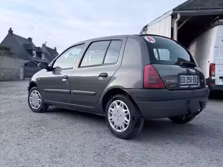 Renault Clio 1.2 58