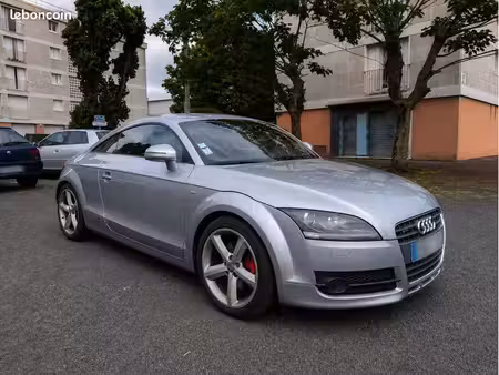 Audi TT 2.0 TFSI 200 S line