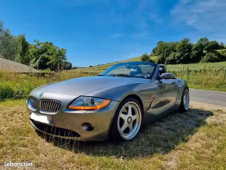 BMW Z4 30i 3.0 231