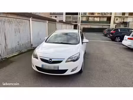 Opel Astra CDTI 110