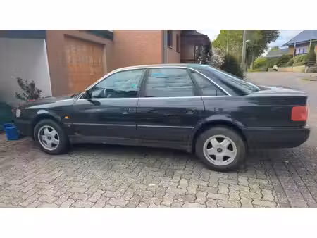Audi A6 V6 2.6 150 quattro