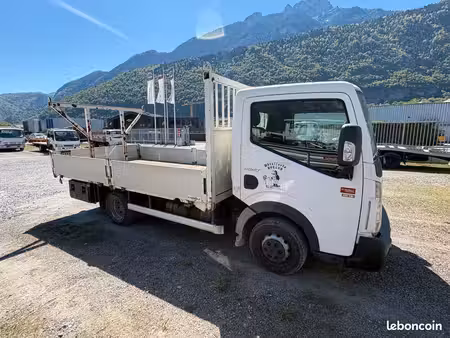 Renault Maxity 