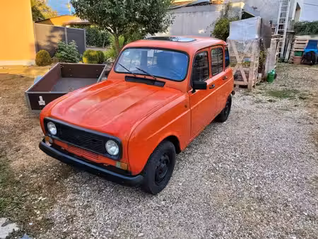 Renault R4 