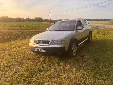 Audi A6 V6 2.5 quattro