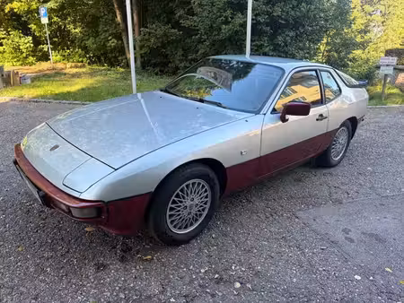 Porsche 924 