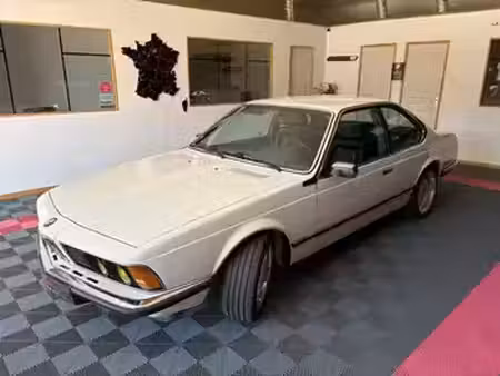 BMW Série 6 633i