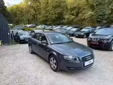 Audi A4 2.0 TDI 140 Attraction