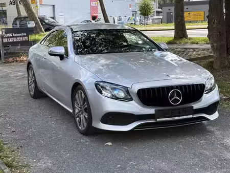 Mercedes-Benz Classe E E 200 2.0 184 Avantgarde 4Matic