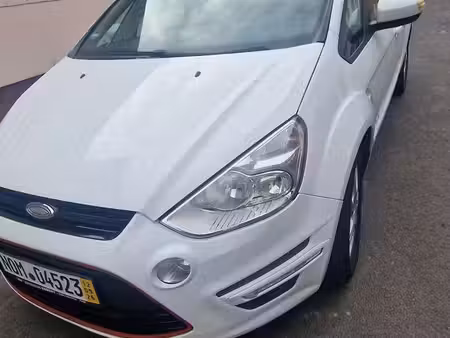 Ford S-Max 2.0 TDCi 130 Titanium