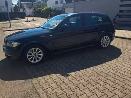 BMW Série 1 118i 2.0 143