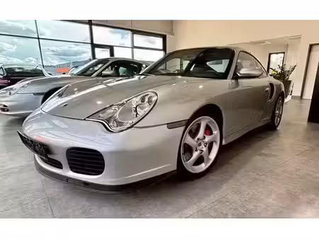 Porsche 911 Turbo 3.6 420 4x4