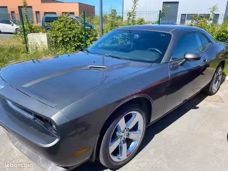 Dodge Challenger V8 5.7