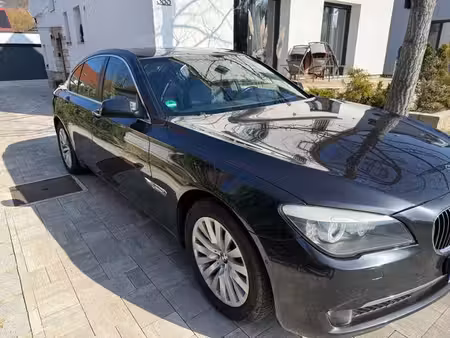 BMW Série 7 740d 3.0 306