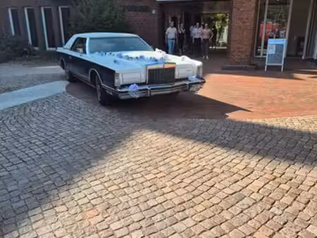 Lincoln Continental 