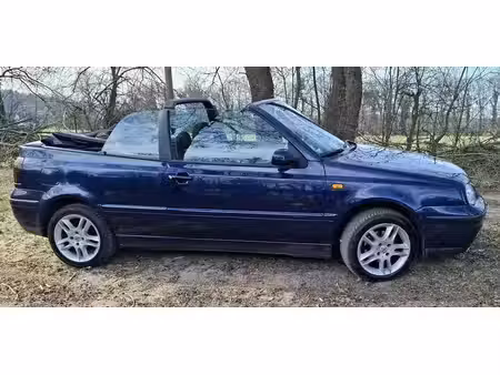 Volkswagen Golf 1.8 75