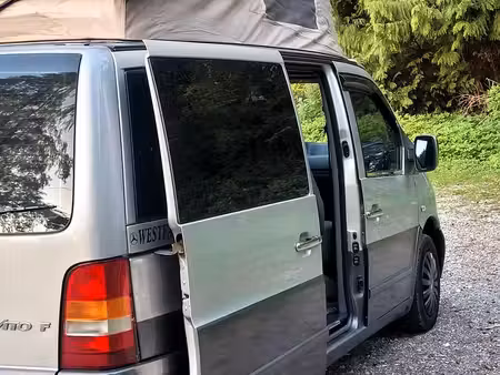 Mercedes-Benz Vito 112 2.2 122