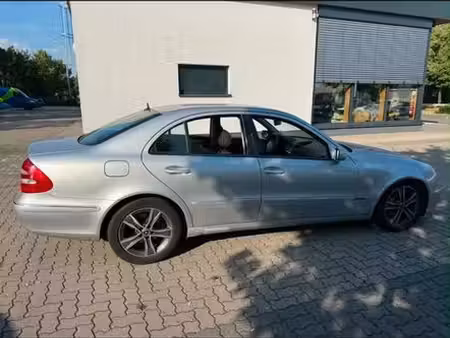 Mercedes-Benz Classe E E 320