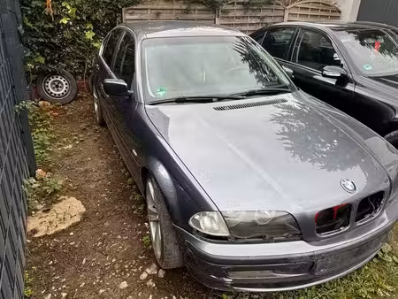 BMW Série 3 323i 2.2 170