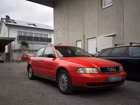 Audi A4 1.8 125