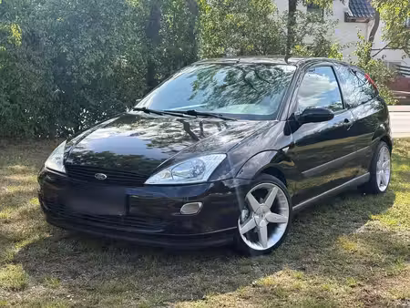 Ford Focus 1.6 100