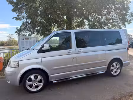 Volkswagen Transporter T5 2.5 TDI 174 Confortline