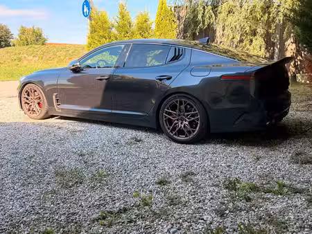 Kia Stinger V6 3.3 T-GDi 370 4x4