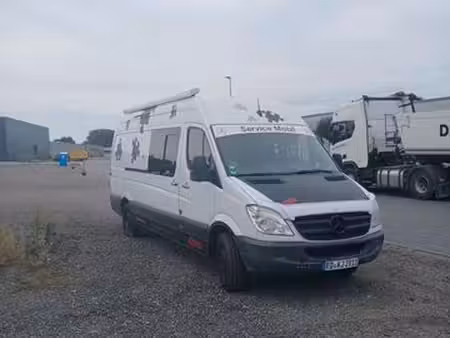 Mercedes-Benz Sprinter 
