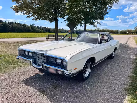 Ford LTD 