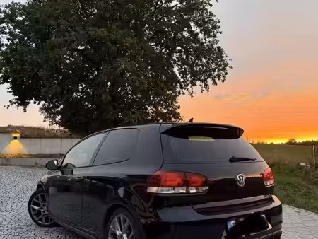 Volkswagen Golf GTI 2.0 200