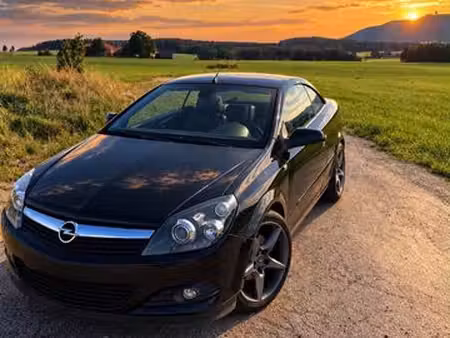 Opel Astra 2.2 147