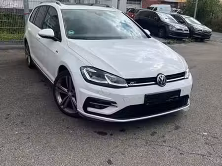 Volkswagen Golf 1.6 R-Line