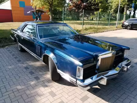 Lincoln Continental 