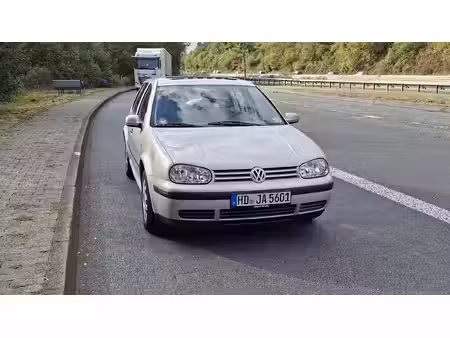 Volkswagen Golf 1.6 Base